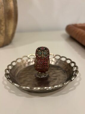 🦉 NWT Lucky Brand Vintage-Inspired Red Crystal Owl Ring Holder 🦉